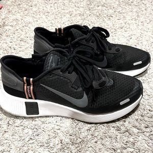 Black Nike